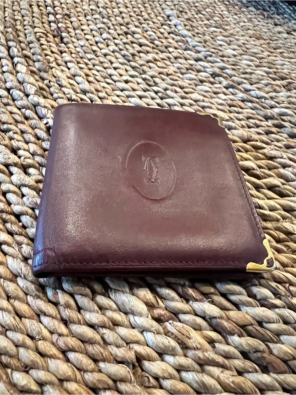 Vintage Must de Cartier Burgundy Leather Bifold Wallet Gold Corners